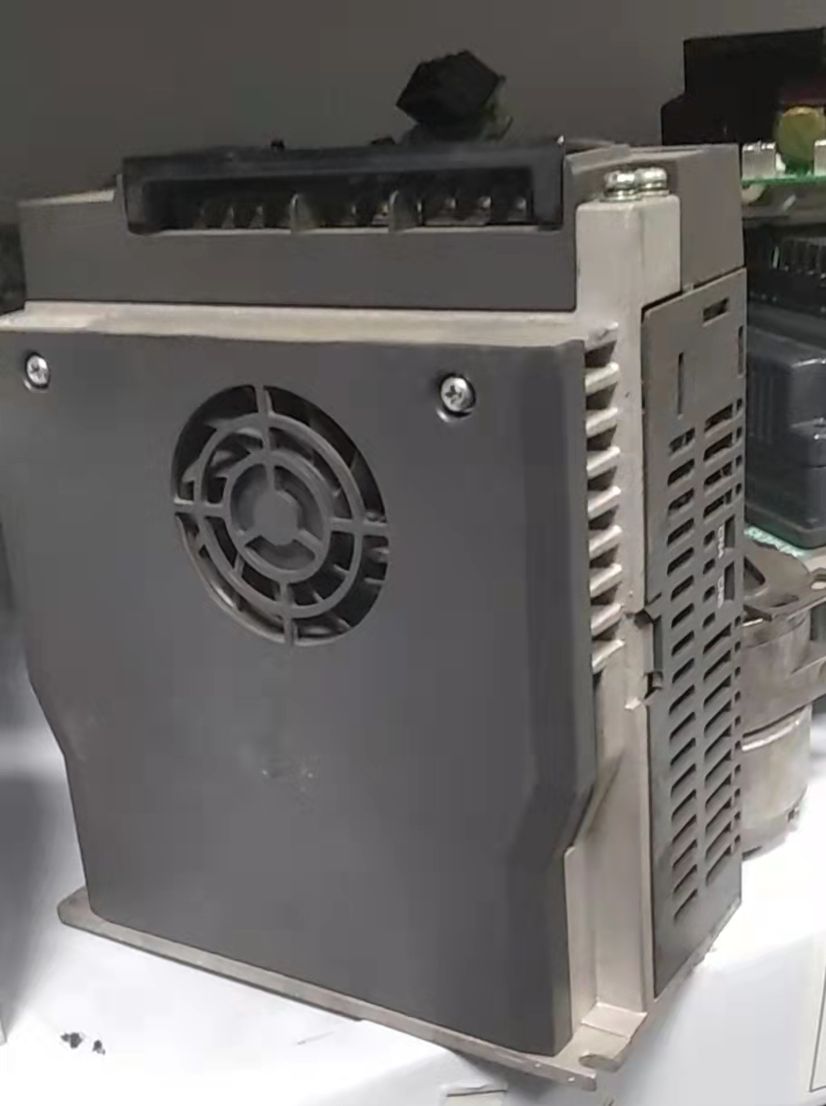 變頻器驅(qū)動電路故障分析 變頻器驅(qū)動電路故障分析